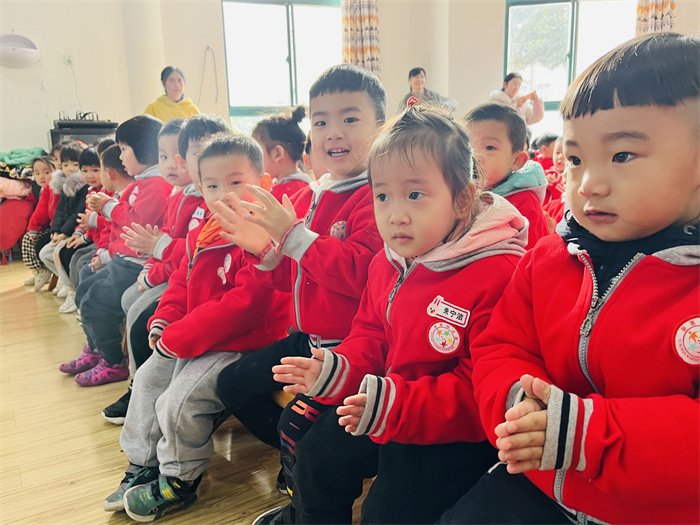 https://xhyey.wxlxjy.com/contents/sitefiles2035/10178774/images/27921845.jpg